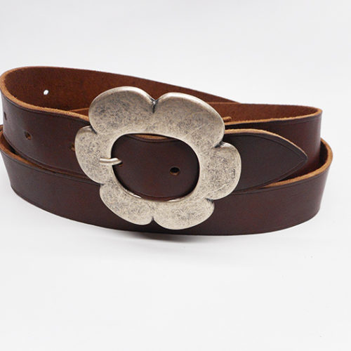 Ceinture en cuir uta, ceinture en cuir, ceinture femme, ceinture homme, achat sacs en cuir femme, sacs en cuir femme, sac cuir femme, sacs à main cuir, création cuir, occitanie, occitanie artisan du cuir, artisan du cuir hérault, ceinture en cuir, sacs en cuir, accessoires en cuir, achat sacs en cuir, sacs en cuir femme, ceinture en cuir femme, ceinture en cuir homme, créations en cuir, artisan, cuir