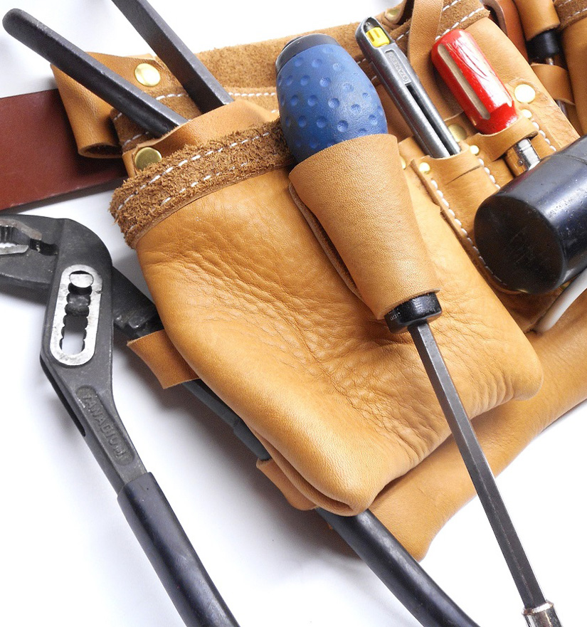 Utiliser une ceinture porte-outils pour plus de praticité